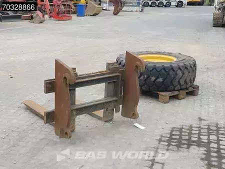 Carregadeira de rodas 2017 Caterpillar 918 M Bucket + Forks (23)