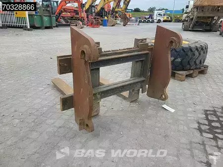 Carregadeira de rodas 2017 Caterpillar 918 M Bucket + Forks (29)