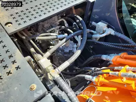 Escavatori cingolati 2020 Doosan DX225 LC-5 (19)