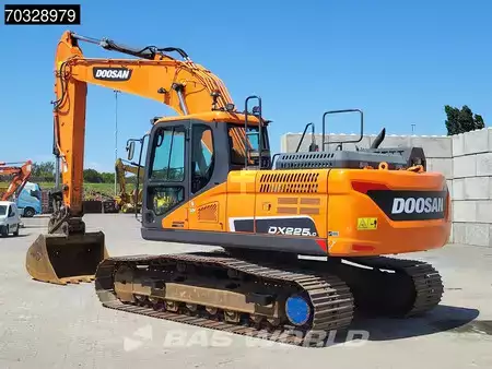 Escavatori cingolati 2020 Doosan DX225 LC-5 (2)