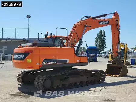 Escavatori cingolati 2020 Doosan DX225 LC-5 (5)