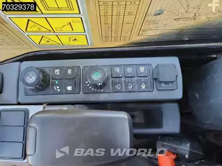 Mini pelle 2019 Caterpillar 308 CR (26)