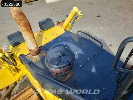 Pásové buldozery 2018 Komatsu D65 PX -18 (15)