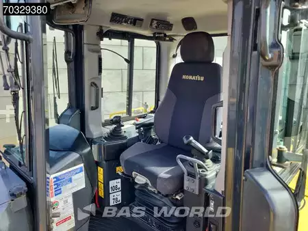 Pásové buldozery 2018 Komatsu D65 PX -18 (27)