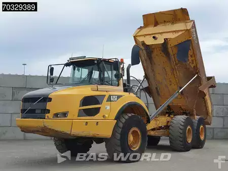 Zalomené klouby-dampry  2011 Volvo A35 F (2)