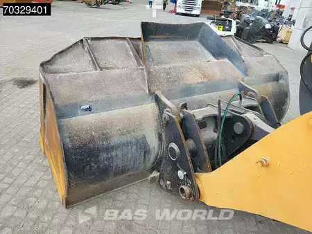 Kolové nakladače 2018 Case 721 G Quick Coupler - Auto Greasing (14)