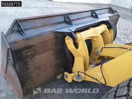 Chargeuse sur pneus 2017 Caterpillar 918 M A/C (15)