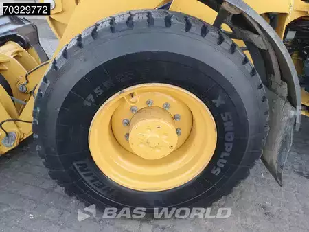 Chargeuse sur pneus 2017 Caterpillar 918 M A/C (24)