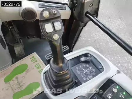 Chargeuse sur pneus 2017 Caterpillar 918 M A/C (32)