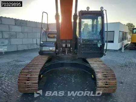 Kedjegraver 2026 Hitachi ZX220 LC-5G (10)