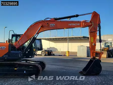 Kedjegraver 2026 Hitachi ZX220 LC-5G (9)