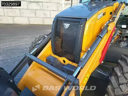 Koparko - Ładowarki sztywne 2026 Case 851 NX A/C - 4WD - Central Pivot (25)