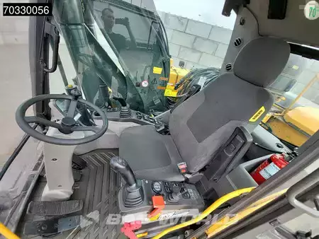 Mobilbagger 2017 Volvo EW210 D Outrigers + Blade (38)
