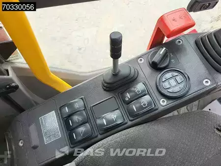 Mobilbagger 2017 Volvo EW210 D Outrigers + Blade (40)
