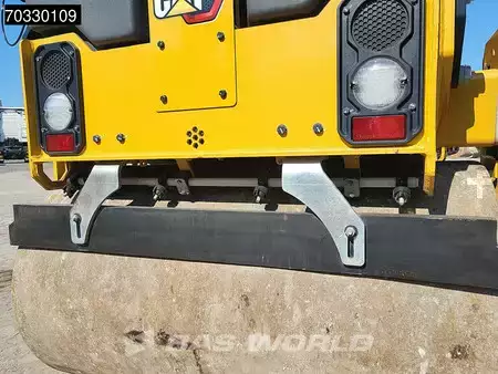 Tandem hengerek 2023 Caterpillar CB2.7 GC (13)
