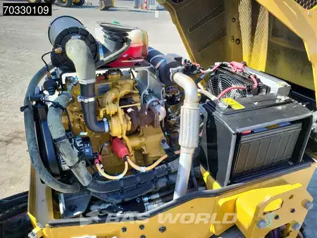 Tandem hengerek 2023 Caterpillar CB2.7 GC (14)