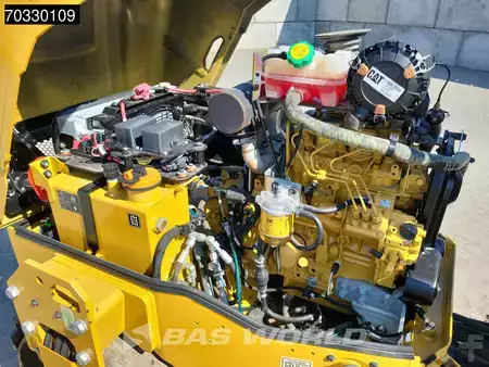 Tandem hengerek 2023 Caterpillar CB2.7 GC (19)