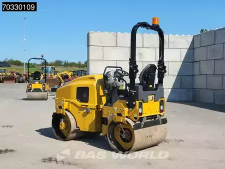 Tandem hengerek 2023 Caterpillar CB2.7 GC (2)