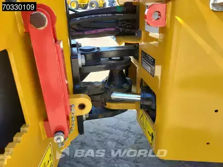 Tandem hengerek 2023 Caterpillar CB2.7 GC (22)