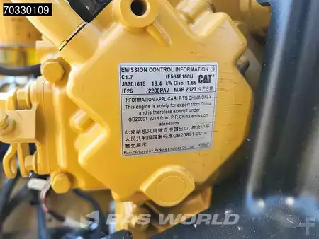 Tandem hengerek 2023 Caterpillar CB2.7 GC (32)