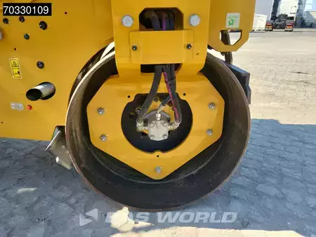 Tandem hengerek 2023 Caterpillar CB2.7 GC (9)