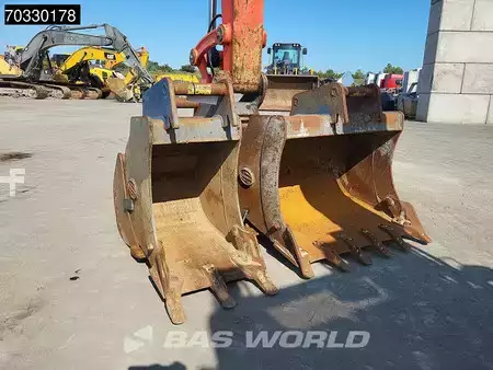 mini escavadeira 2022 Kubota KX080 -4a2 A/C - 3 Buckets (13)