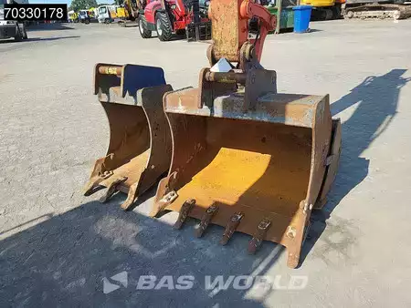 mini escavadeira 2022 Kubota KX080 -4a2 A/C - 3 Buckets (14)