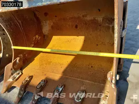 mini escavadeira 2022 Kubota KX080 -4a2 A/C - 3 Buckets (19)