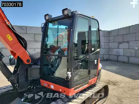 mini escavadeira 2022 Kubota KX080 -4a2 A/C - 3 Buckets (32)