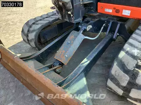 mini escavadeira 2022 Kubota KX080 -4a2 A/C - 3 Buckets (35)