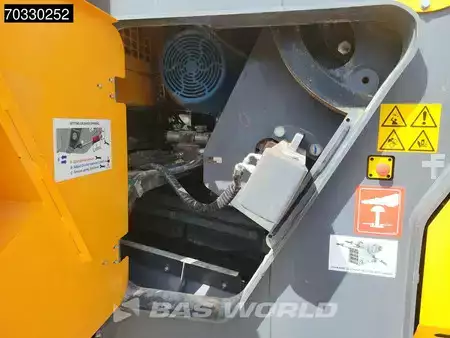 Miscelaneo 2023 Barford 750J CAT C4.4 Engine (20)