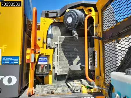 Pelle sur pneus 2022 Volvo EWR170 E (15)
