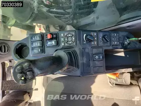 Pelle sur pneus 2022 Volvo EWR170 E (33)