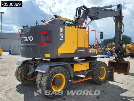 Pelle sur pneus 2022 Volvo EWR170 E (5)