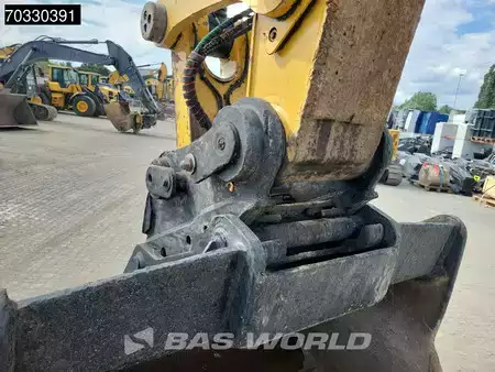 Korečková rýpadla 2020 Caterpillar 352 -07A (12)