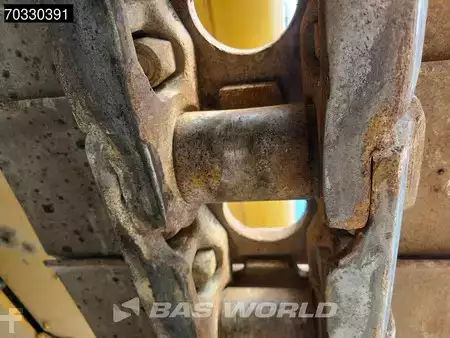 Korečková rýpadla 2020 Caterpillar 352 -07A (34)