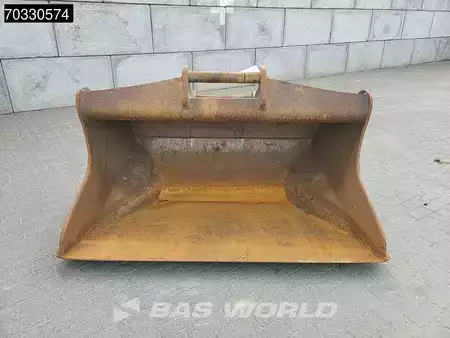 Escavadora de rastos 2020 Caterpillar 326 -07A Tiltrotator - 2 Buckets (21)