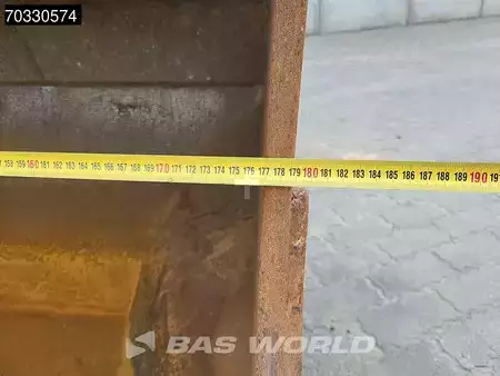 Escavadora de rastos 2020 Caterpillar 326 -07A Tiltrotator - 2 Buckets (23)