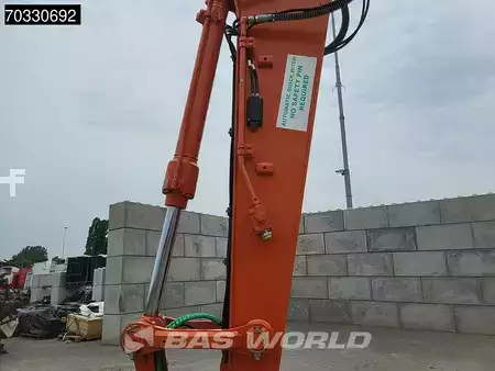 Korečková rýpadla 2022 Hitachi ZX130 LCN -7 2 Buckets (12)