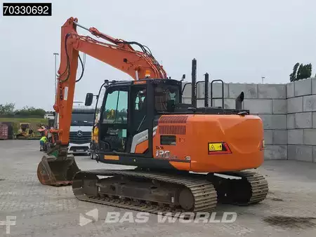 Korečková rýpadla 2022 Hitachi ZX130 LCN -7 2 Buckets (3)