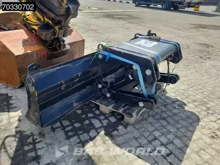 Mobil gravemaskin 2012 Caterpillar M322 D Rail & Road (20)