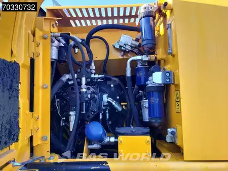 Mobil grävmaskin 2013 JCB JS145 W (15)