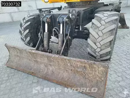 Mobil grävmaskin 2013 JCB JS145 W (21)