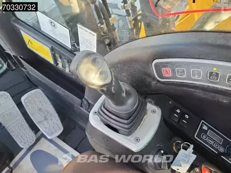 Mobil grävmaskin 2013 JCB JS145 W (31)