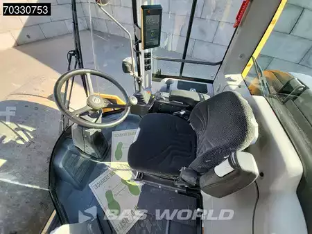 Rulli Compattatori montamburo 2019 Volvo SD115 B A/C (24)
