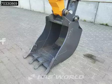 Rigid Backhoe Loader 2025 Case 570SV 4WD - A/C - 4-1 Bucket - Telestick - HP (19)