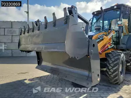 Rigid Backhoe Loader 2025 Case 570SV 4WD - A/C - 4-1 Bucket - Telestick - HP (31)