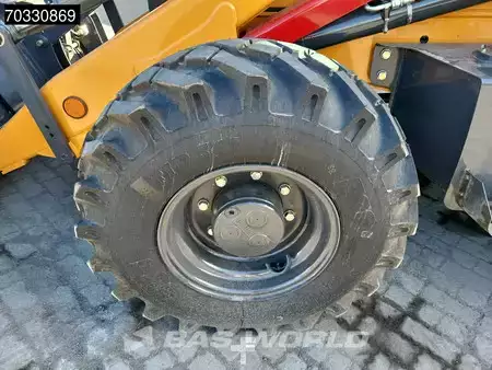 Rigid Backhoe Loader 2025 Case 570SV 4WD - A/C - 4-1 Bucket - Telestick - HP (35)