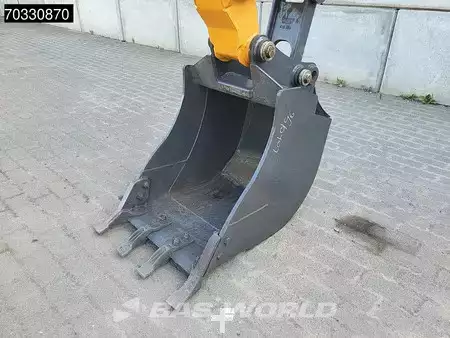 Rigid Backhoe Loader 2025 Case 570SV 4WD - A/C - 4-1 Bucket - Telestick - HP (19)