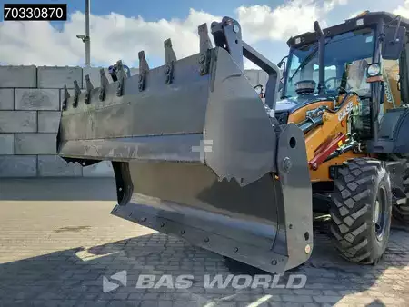 Rigid Backhoe Loader 2025 Case 570SV 4WD - A/C - 4-1 Bucket - Telestick - HP (31)